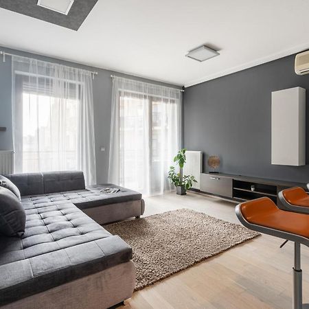 Apartmán Urban Jungle Oasis King With Free Parking Budapešť Exteriér fotografie