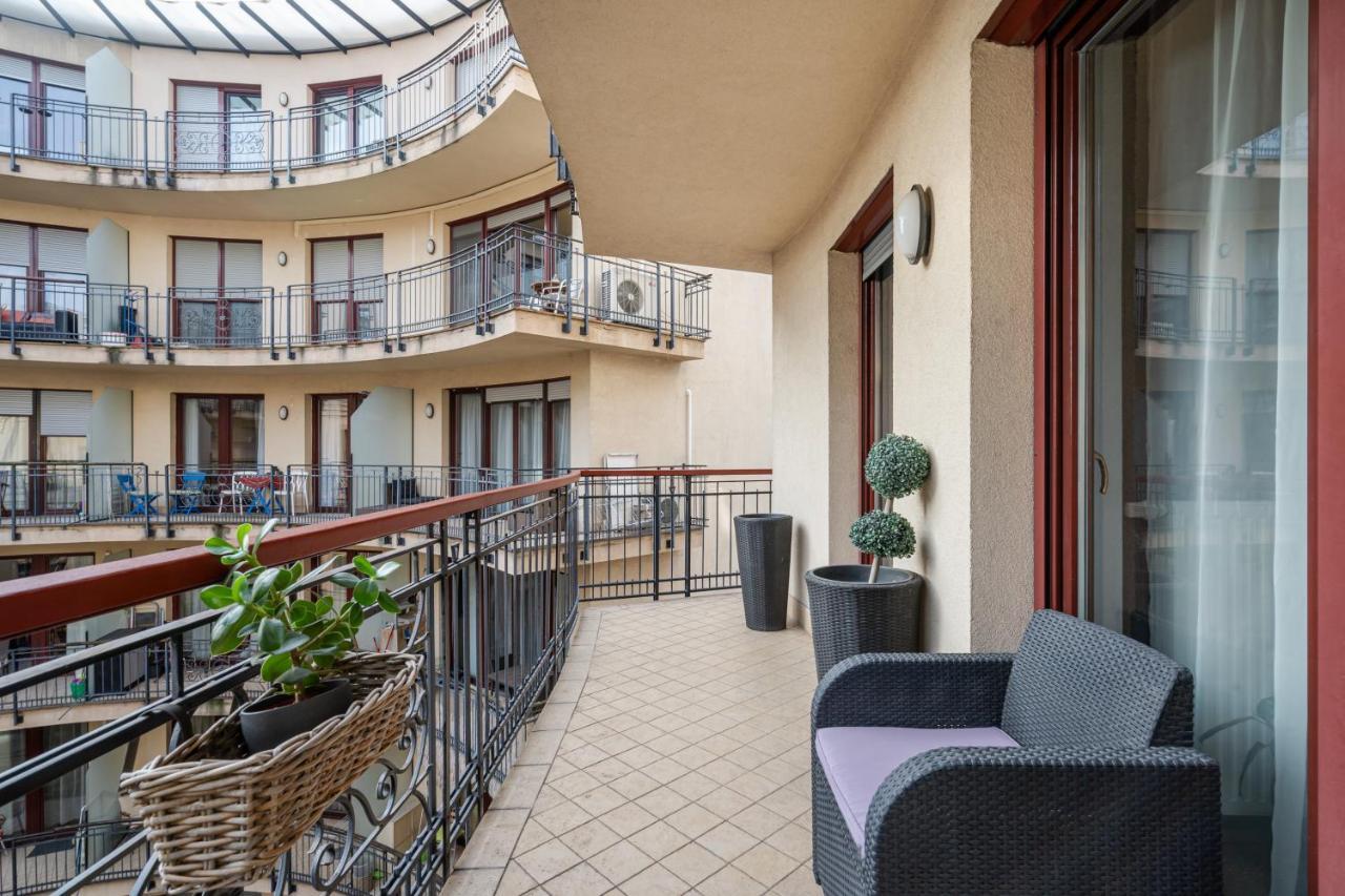 Apartmán Urban Jungle Oasis King With Free Parking Budapešť Exteriér fotografie